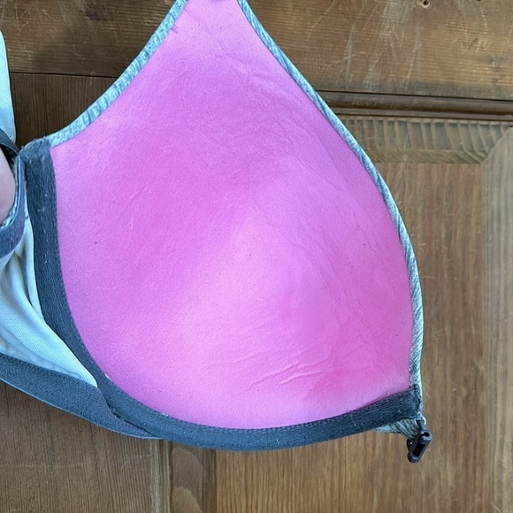 Victoria’s Secret Gray/Pink Front Closure Bra Size 36DD - Picture 9 of 10